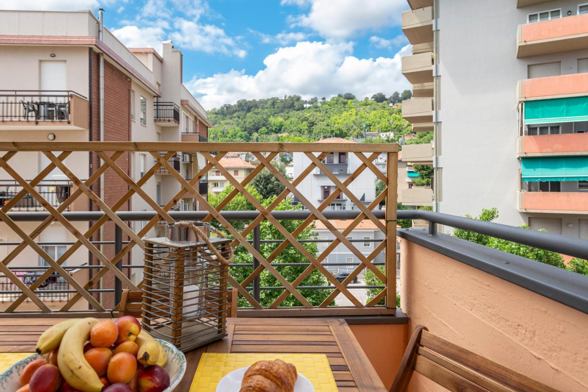 Ferienwohnung Casa Baia Flaminia Pesaro Exterior foto